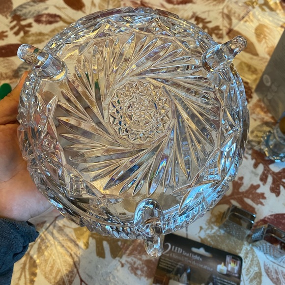 Crystal Serving Bowl / Display Bowl I dunno - Picture 2 of 4